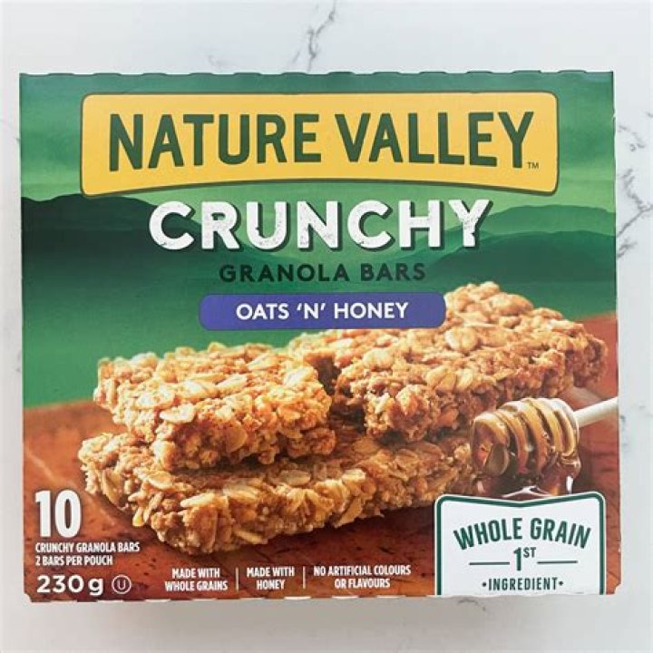 Are there nuts in Nature Valley granola bars