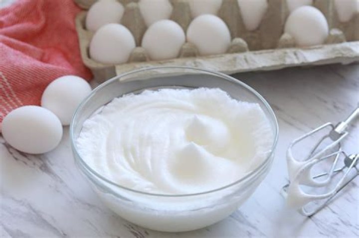 How do you make egg white paste